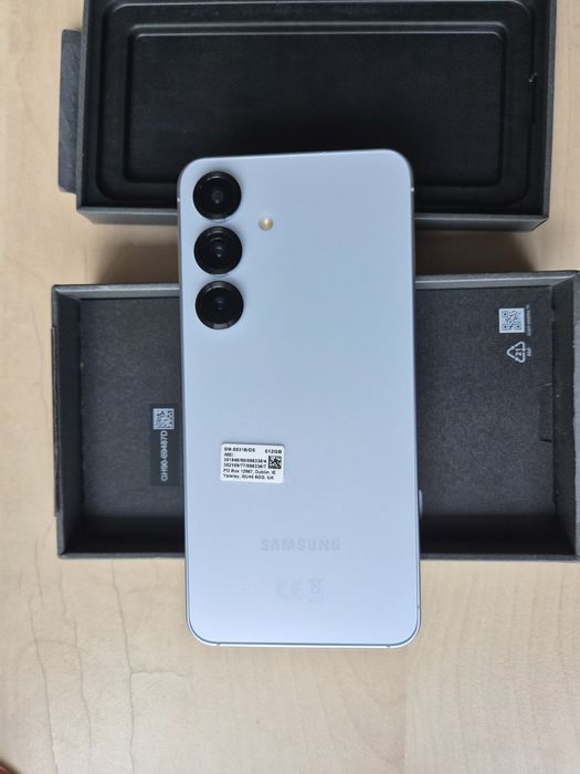 Samsung galaxy silver