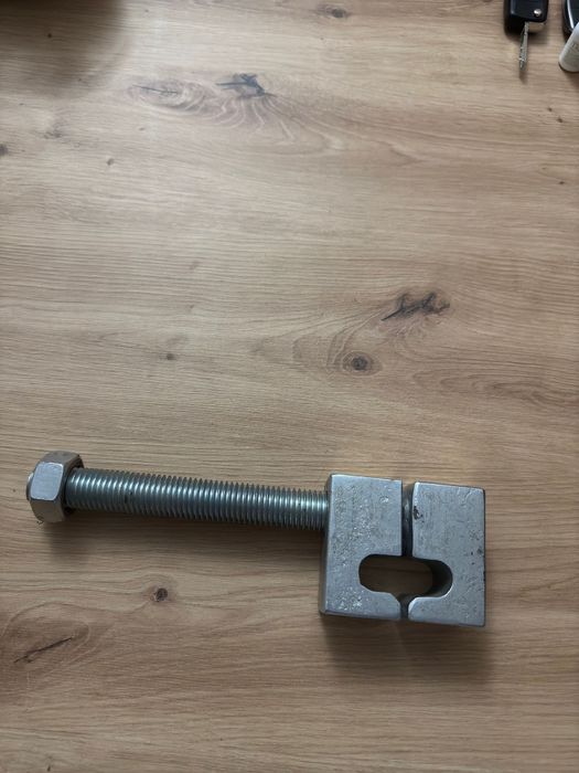 Ansamblu Brida de fixare containere modulare