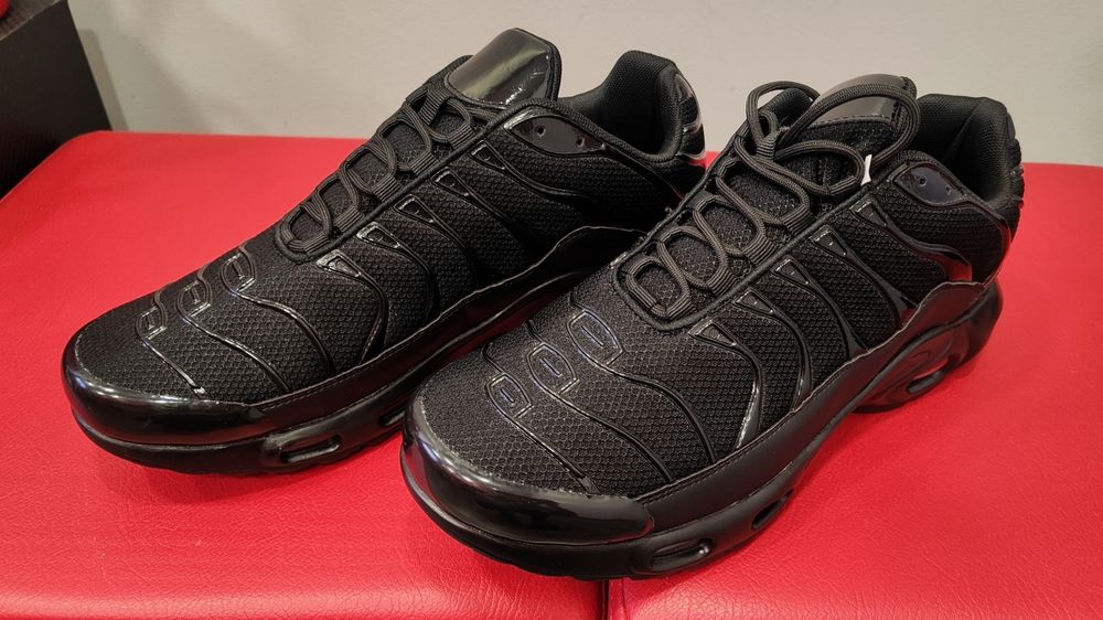Черни маратонки имитация на Nike Air Max Plus Triple Black