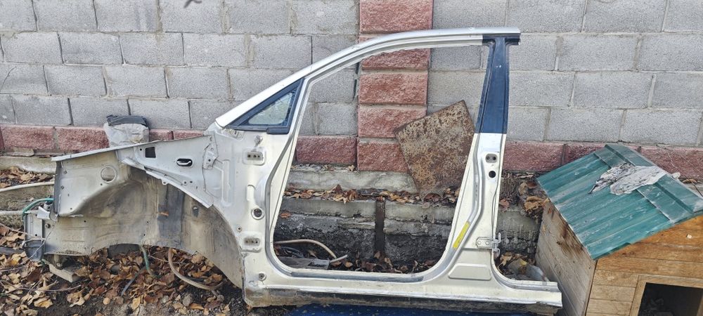 Передний левый лонжерон RX300