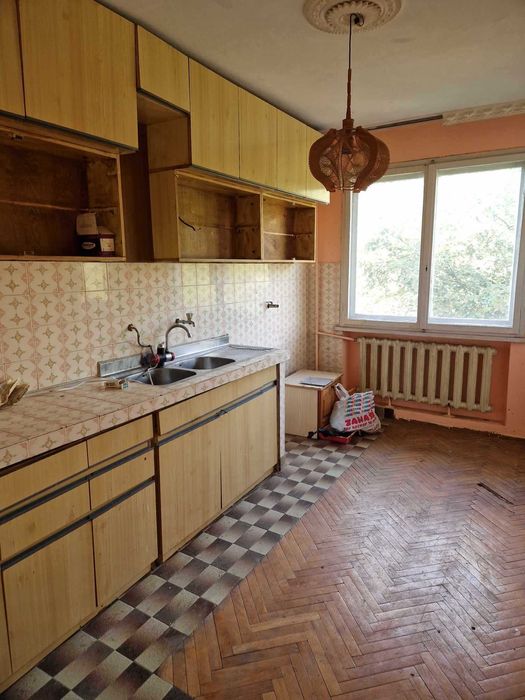 Продава се Двустаен апартамент в Плевен, 9-ти квартал - 67 кв.м за 1336 €/кв.м - Снимка #4