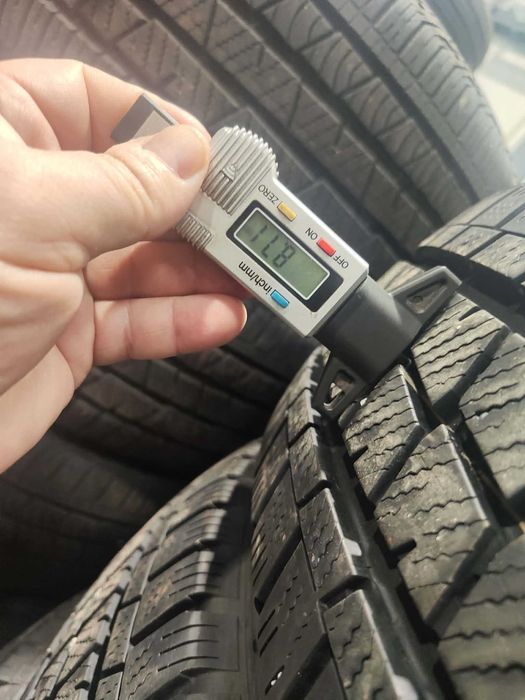 2бр.зимни гуми 195/65/16C Falken