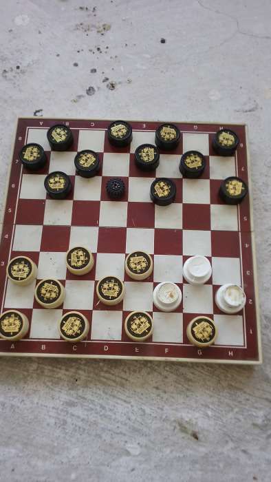 Продам шашки магнитные, состояние: хорошее
