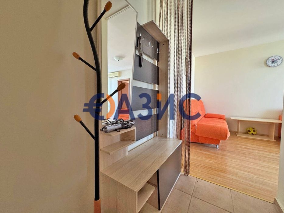 Двустаен апартамент в комплекс Crown Fort Club, 66 кв.м., Свети Влас,