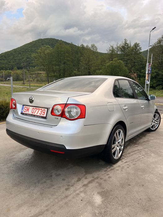 VW Jetta 2008 • 1.4 Benzină • Climatronic • Încălzire scaune • Recent adusă Germania
