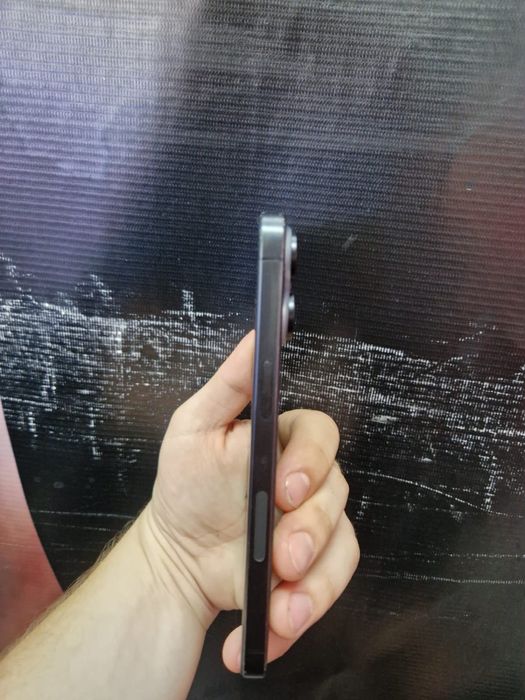 Iphone 15 Pro Max 256gb E-SIM