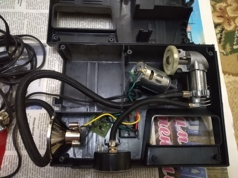 Автомобильный насос,компрессор,для накачки шин. Не рабочий.