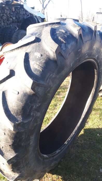 Anvelopa tractor 12,4R32 uzura 50% radiale