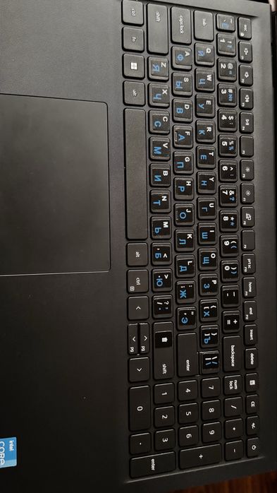 DELL VOSTRO 15 3530 срочно продается