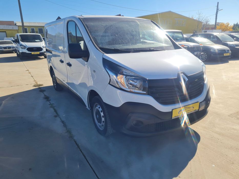 RENAULT TRAFFIC 1.6 DCI  an 2019 142.000 km cash sau rate fixe