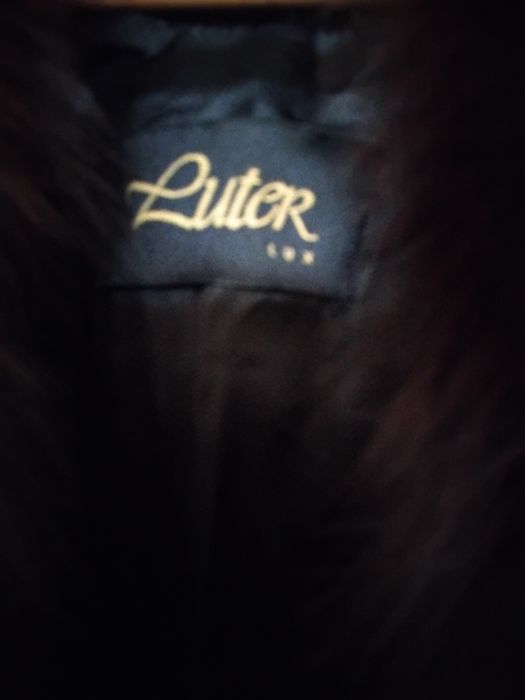 Късо яке от естествен косъм,много красиво и елегантно