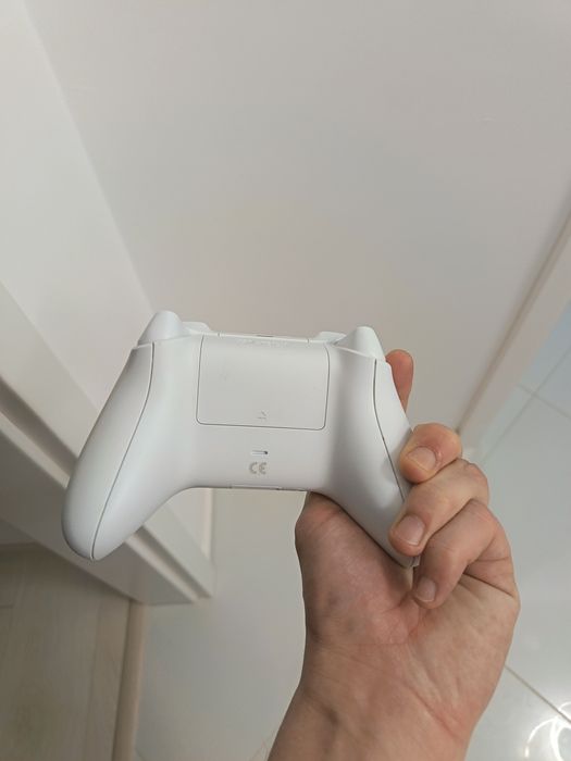 Controler xbox alb