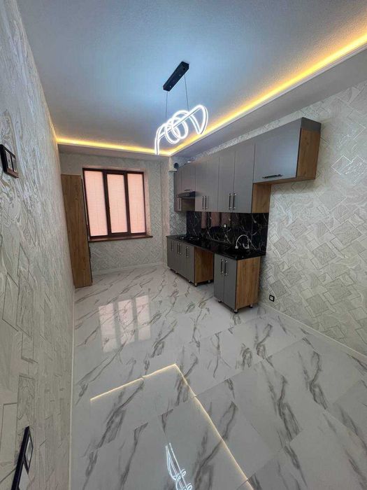 Продаётся люкс 2-комнатная новостройка с лифтом 5-этаж Вокзал УзГазоил