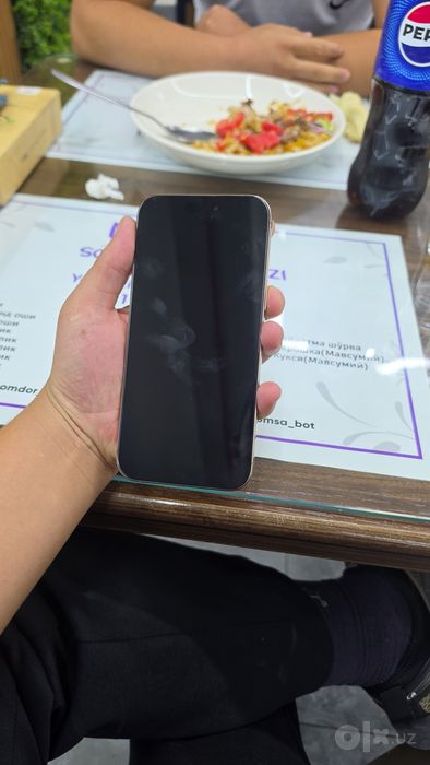 iPhone 16 Pro Max // 256 GB ideal