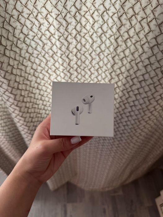 Продам Airpods 3 pro