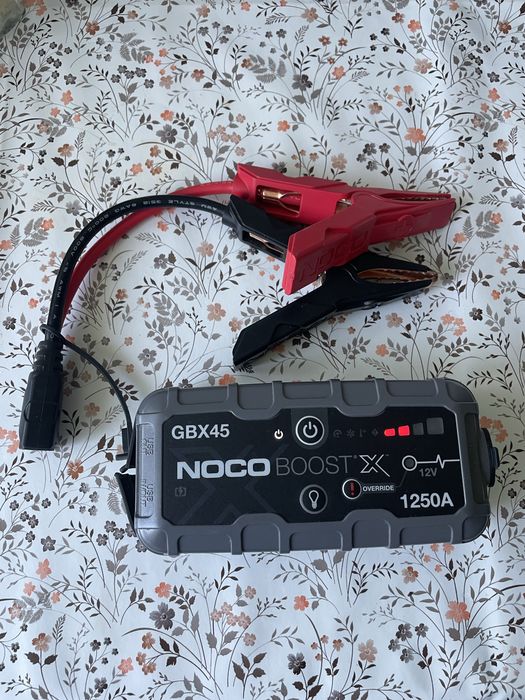 • Jump starter auto 1250a •