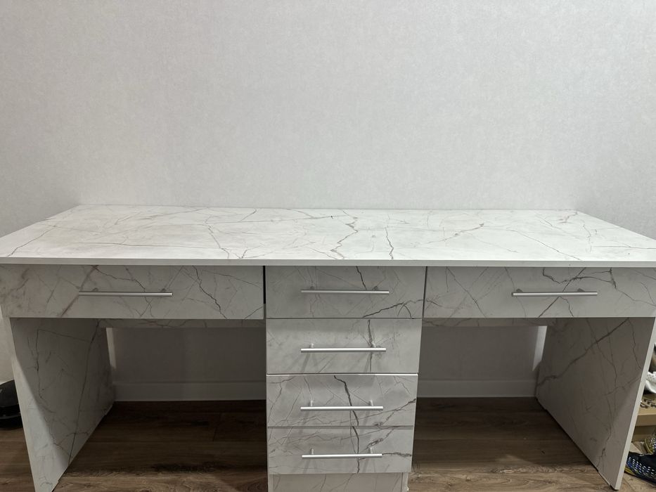 Продам столтумбо