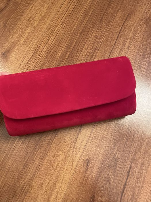 Червена вечерна чанта