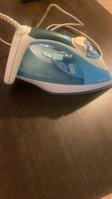Паровой утюг Tefal