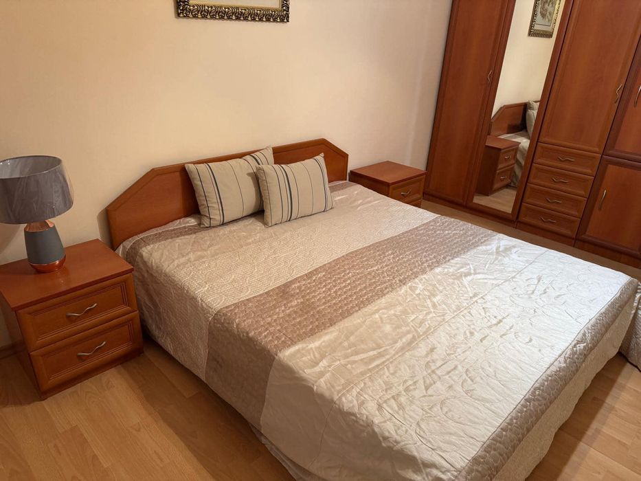 Дава се под наем Тристаен апартамент в Пловдив, Кючук Париж - 70 кв.м за 375 € - Снимка #2