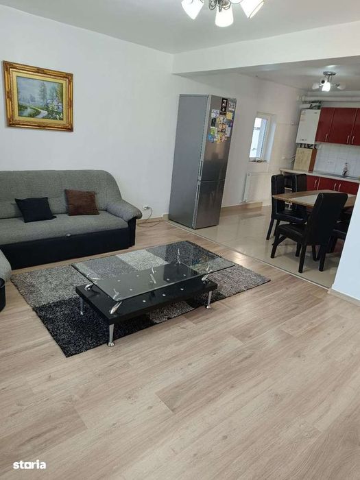 Apartament 4 camere etaj 1 , C.Moldovei — fotografia 1