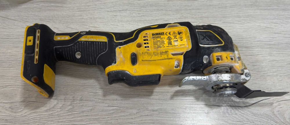Продавам Мултифункционален инструмент DeWalt DCS355