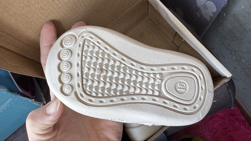 Угги детские для малышей 2000 тенге (пара)