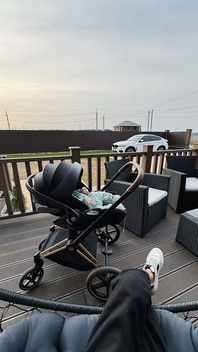 Коляска Cybex Priam IV Black