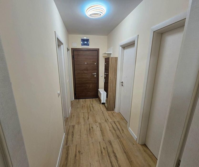 Тристаен апартамент в ж.к. Малинова долина.