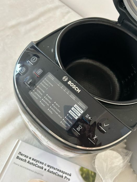 Мультиварка Bosch AutoCook MUC48B68RU