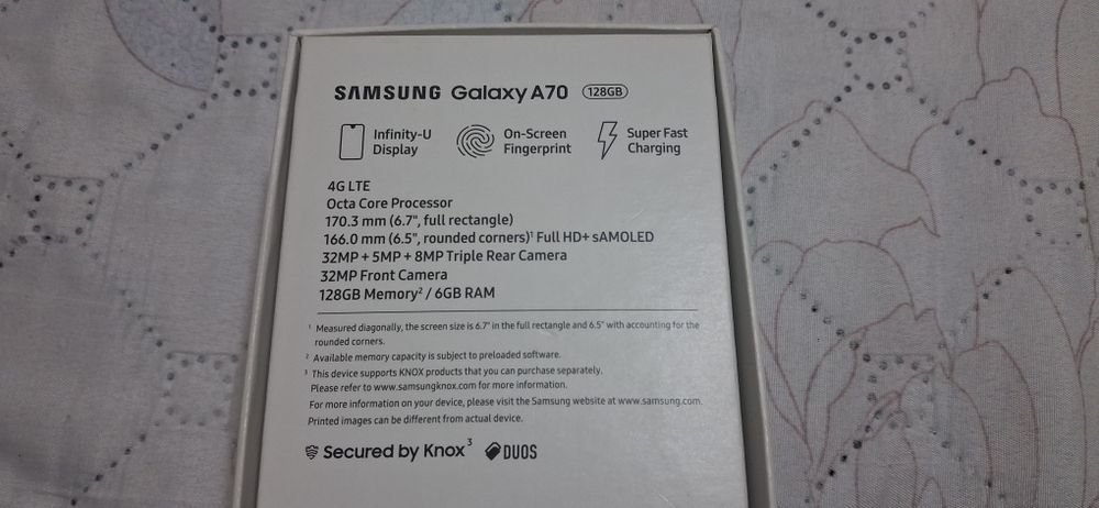 samsung galaxy A70+чисто нови слушалки Lenovo+чисто нова Bluetooth колона Леново+нов стъклен протектор+ кейс