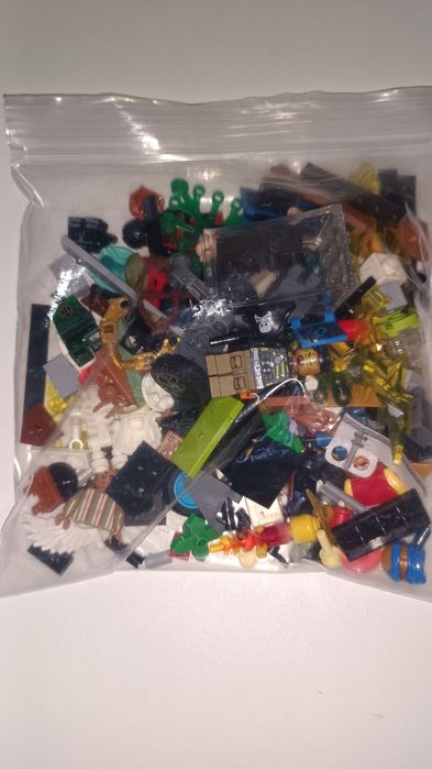 Лего детали и фигурки