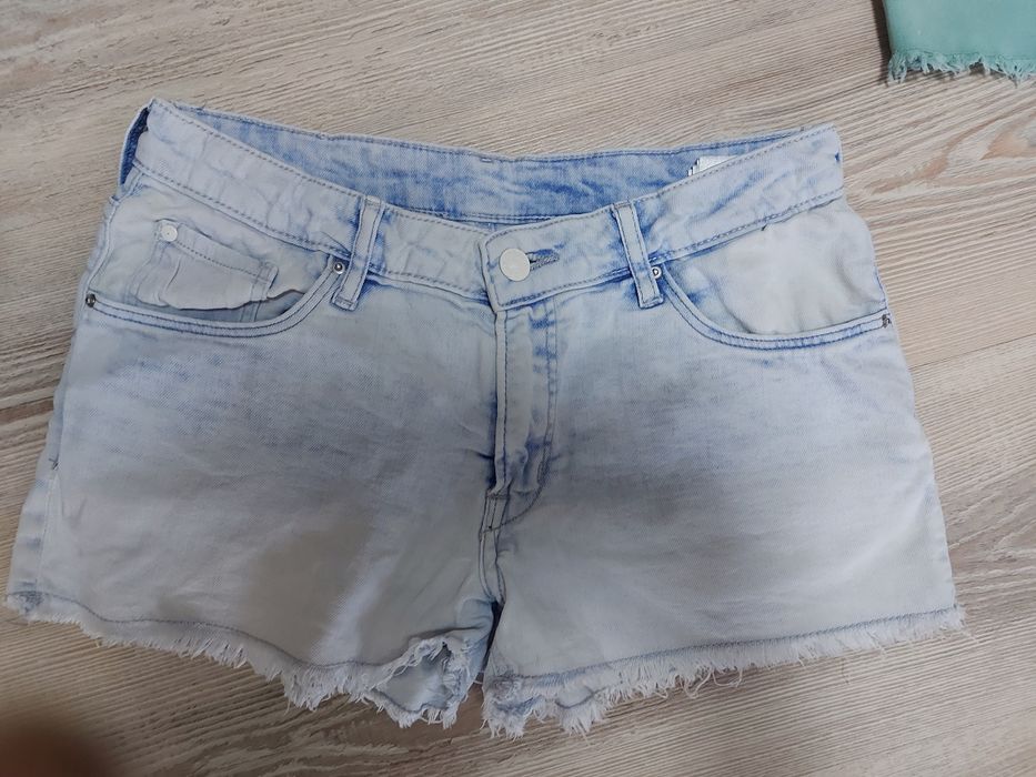 Къси панталонки H&M, XS/S размер