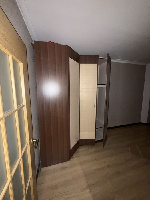 Продам вместительный шкаф