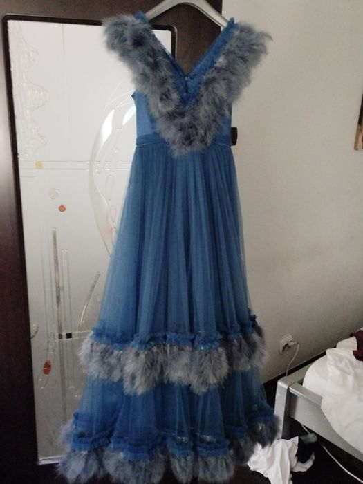Rochie ocazie albastra cu pene