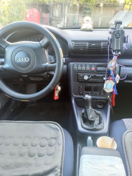 AUDI A4 Avant 1999 — imagine 4