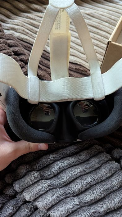 VR шлем Oculus Quest 3  в идеальном состоянии