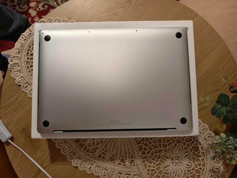 MacBook Pro 16 inch i7