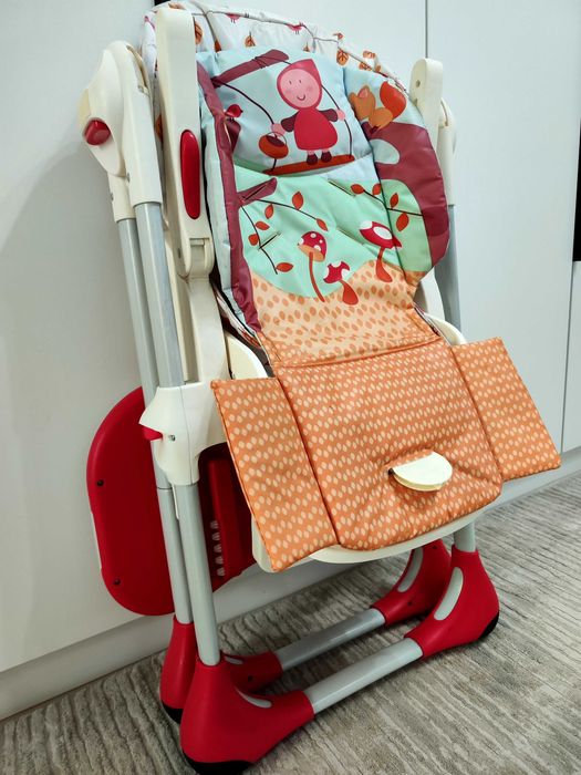 Детский стульчик для кормления Chicco