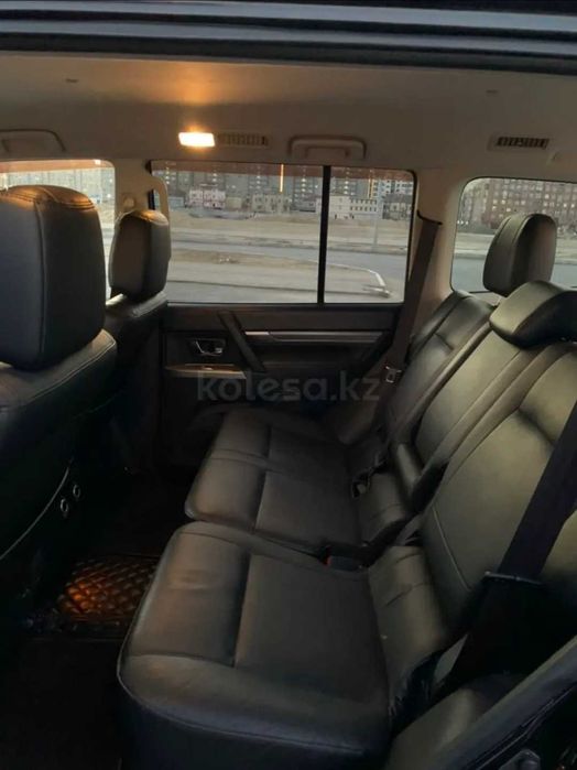 Без водителя Mitsubishi Pajero 2012 г.в.