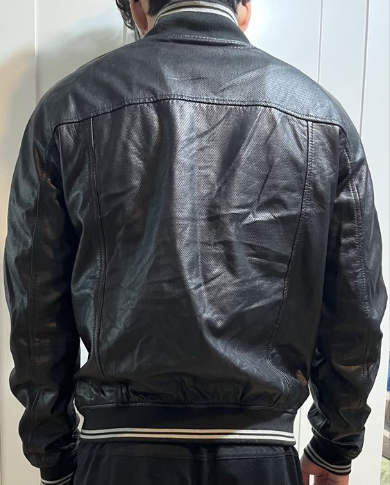 Куртка кожаная бомбер Armani jeans