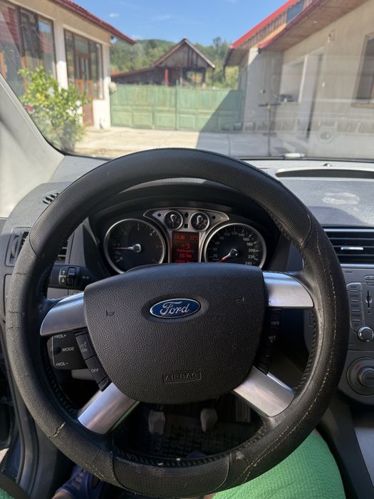 Vand Ford Kuga 2008