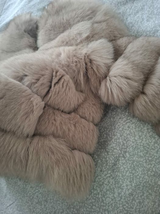 Blana de vulpe cu maneci detasabile