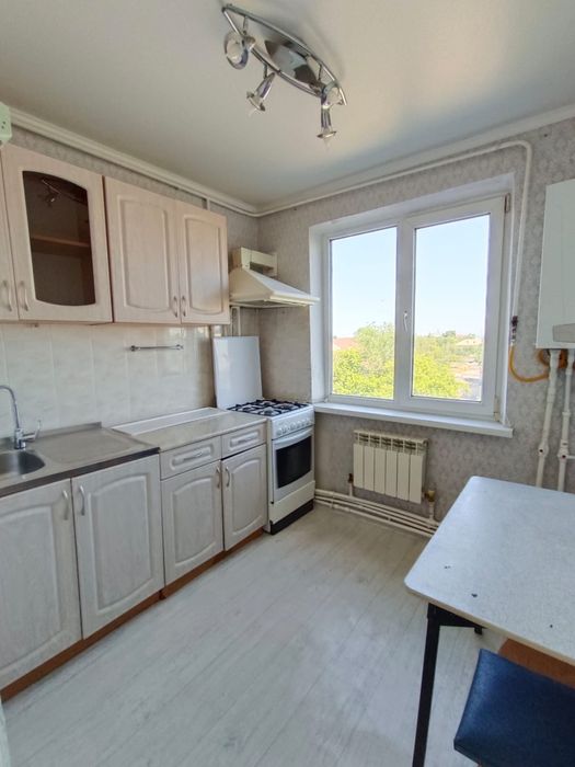 Продам 3 к.кв мкр. Жилгородок