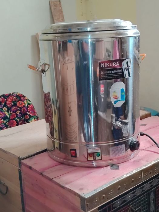 Elektricheskiy sazovor sotiladi. 50 litrlik .