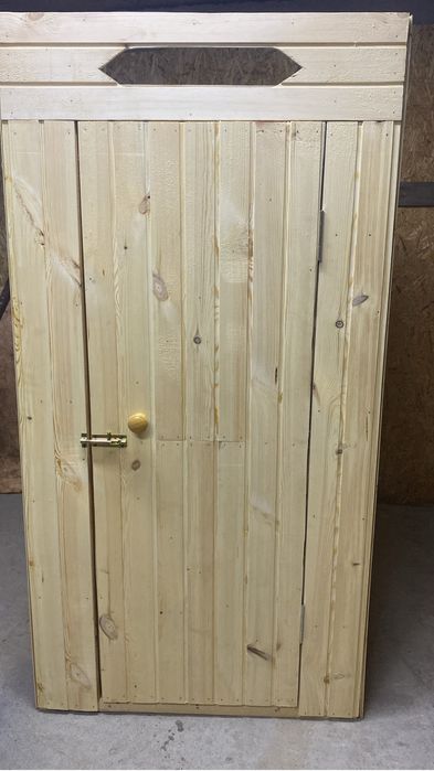 Туалет уличный.