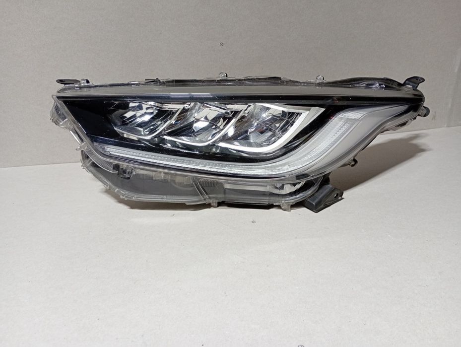 Far stânga full led Toyota Yaris 4 2018-2023