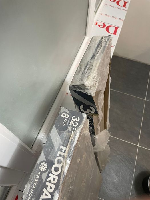 Продам ламинат 8mm 33 класс