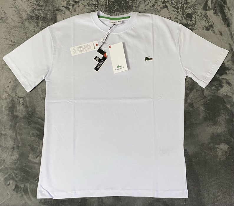 Vand tricou nou de barbati