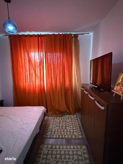 Apartament de 3 camere, etaj 2, confort și accesibilitate